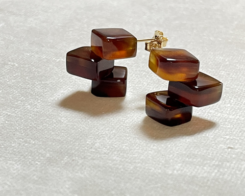 本鼈甲　ピアス　べっ甲　大ぶり　k18 ピアス べっこう べっ甲 琥珀 レディース スタッド 18金