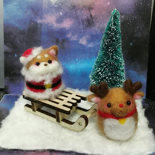 羊毛フェルト 犬 クリスマス ツリー 置物 羊毛フェルト 犬 クリスマス