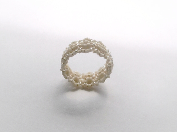 Lacy Grass Ring / エナメルベージュ 4枚目の画像