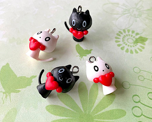 黒猫 キーホルダー 2個×2cmセット – ルモウス