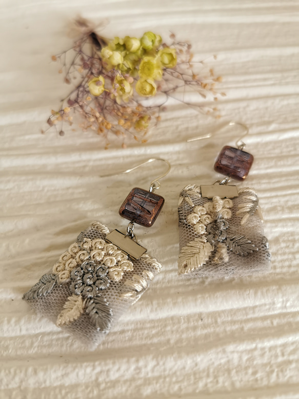 インド刺繍リボン イヤリング アクセサリー ピアス（フック・チェーン 