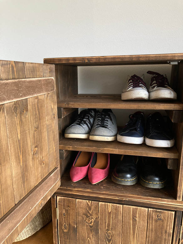 最新作　アンティークな靴箱　男前な下駄箱　取っ手や色やサイズを変えることができます。食器棚にもおすすめ 8枚目の画像