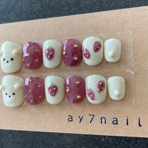 ぷっくりフラワー いちご チェック柄 ニュアンスネイル 夏ネイル