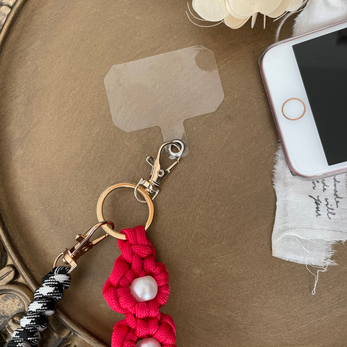 パラコードで作るお花のスマホショルダーストラップ(レッド×ネイビー