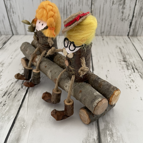 ヴィンテージ　木造りのお人形 人形＊桜の木＊お座り人形＊一点もの＊インテリア＊セット その他置物