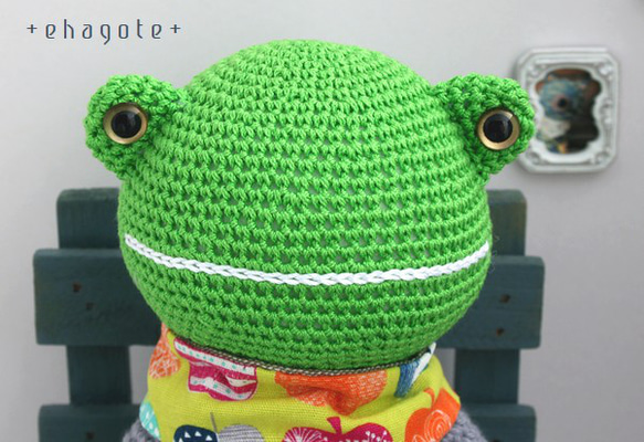 no.2323　Scarf Frog　(スカーフをつけたカエル) 2枚目の画像