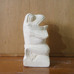 パラス石 石彫り バリ島 アジアン オブジェ 置物 カエル 15cm (口) 手彫り彫刻 5枚目の画像