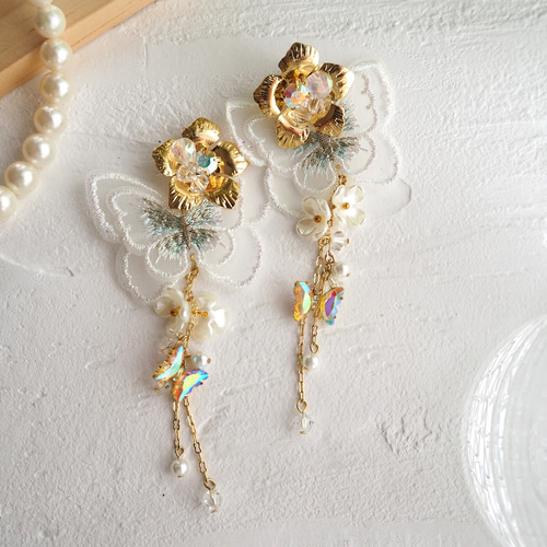 ♡ハンドメイド♡ビジューピアスイヤリング天秤座 ビーズ タッセル バルーン ビジュー ピアス イヤリング | Alka