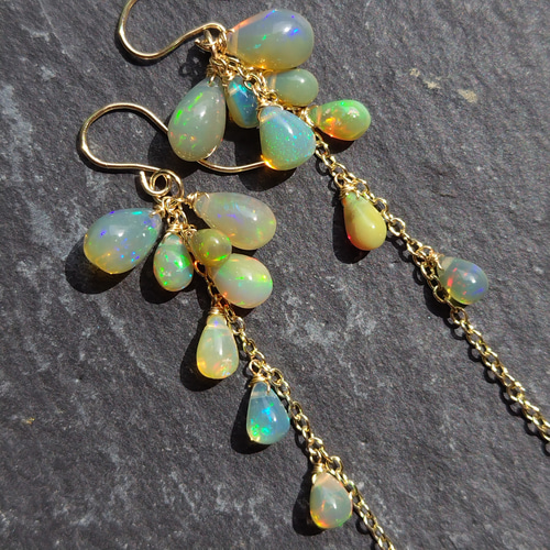 極上 染め オリーブカラー プレシャスオパール ドロップ ロング ピアス