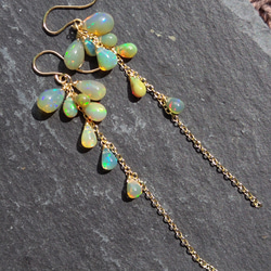 極上 染め オリーブカラー プレシャスオパール ドロップ ロング ピアス