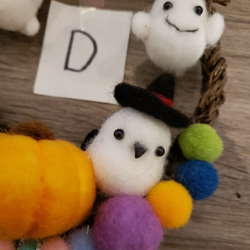 お化けのシマエナガとオバケのハロウィンリース 羊毛フェルト各