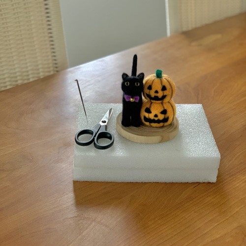 ハロウィン 黒猫 ハロウィン飾り 羊毛フェルト gunteneko 通販