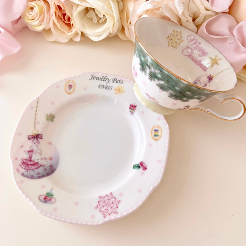 Sweetsとオーナメントが輝く♡クリスマスカップアンドソーサー Sweetsとオーナメントが輝く♡クリスマスカップアンドソーサー