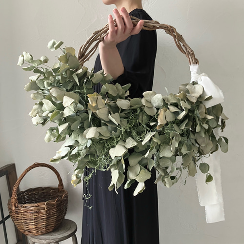 ユーカリヴィンテージドライフラワーリース ユーカリヴィンテージドライフラワーリース ドライになる〉ユーカリの