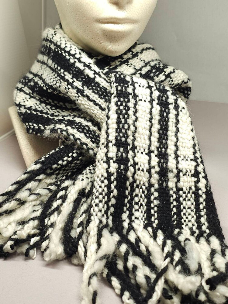 手紡ぎ＆手織りマフラー　模様織りシリーズ１