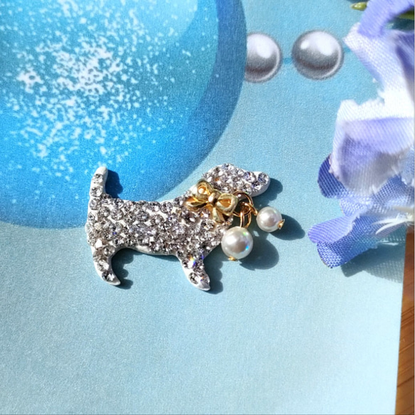 犬 の ブローチ  swarovski ビーズ使用 18枚目の画像