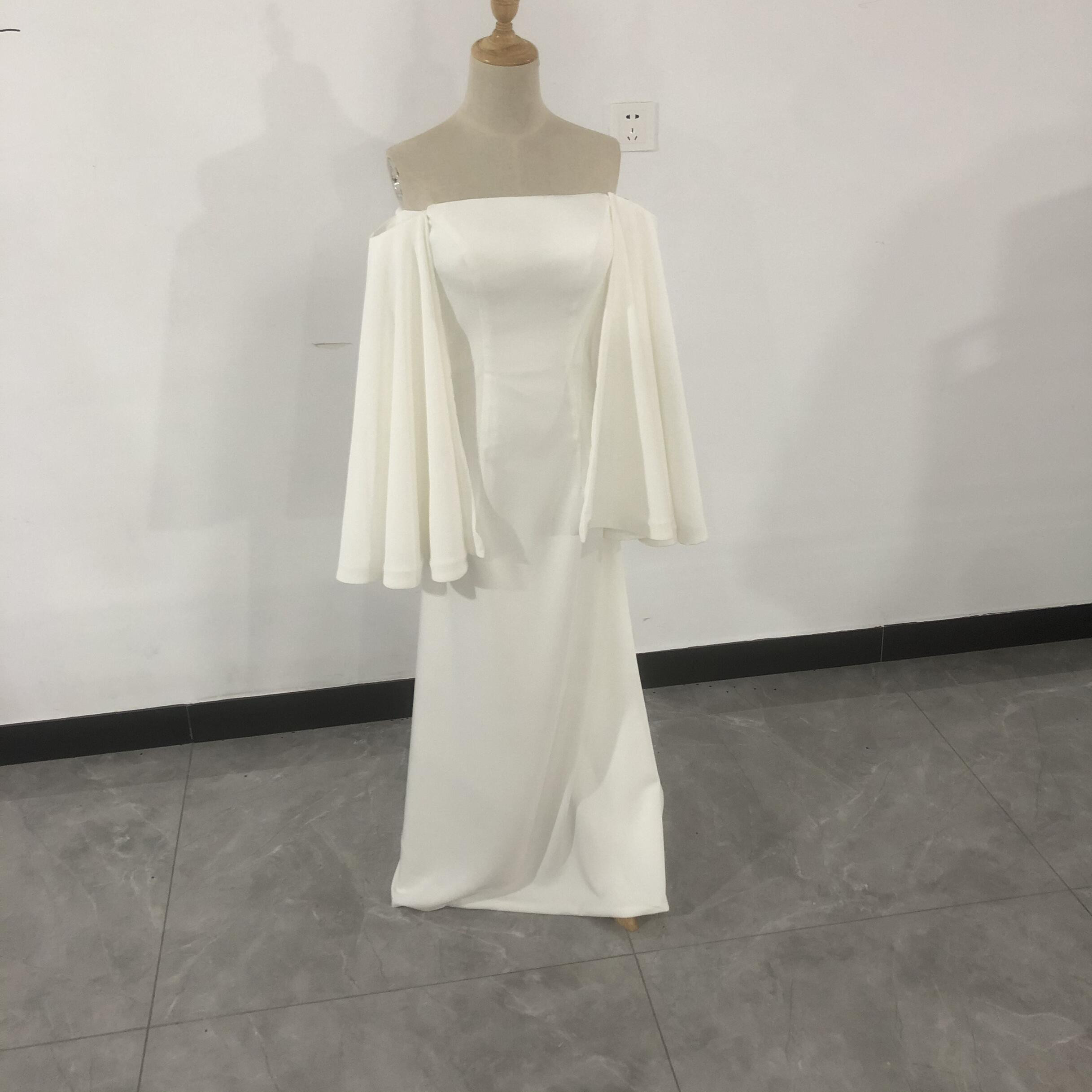 エレガント オフホワイト パーティードレス オフショル フレア袖 高級イタリアサテン スリット 披露宴/お呼ばれ/二次会