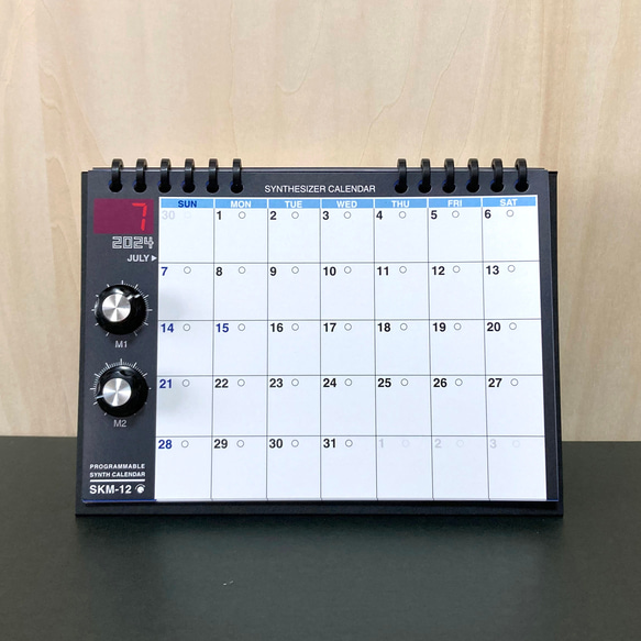 [2024年曆] Synth Calendar SKM-12 每月變化的設計 桌面/磁鐵 第8張的照片