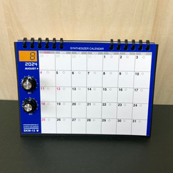 [2024年曆] Synth Calendar SKM-12 每月變化的設計 桌面/磁鐵 第9張的照片