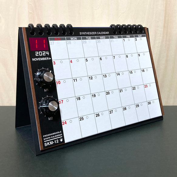 [2024年曆] Synth Calendar SKM-12 每月變化的設計 桌面/磁鐵 第12張的照片