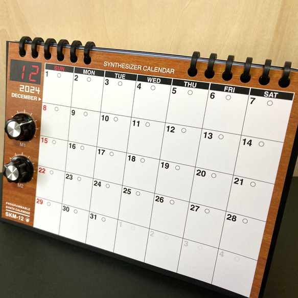 [2024年曆] Synth Calendar SKM-12 每月變化的設計 桌面/磁鐵 第16張的照片