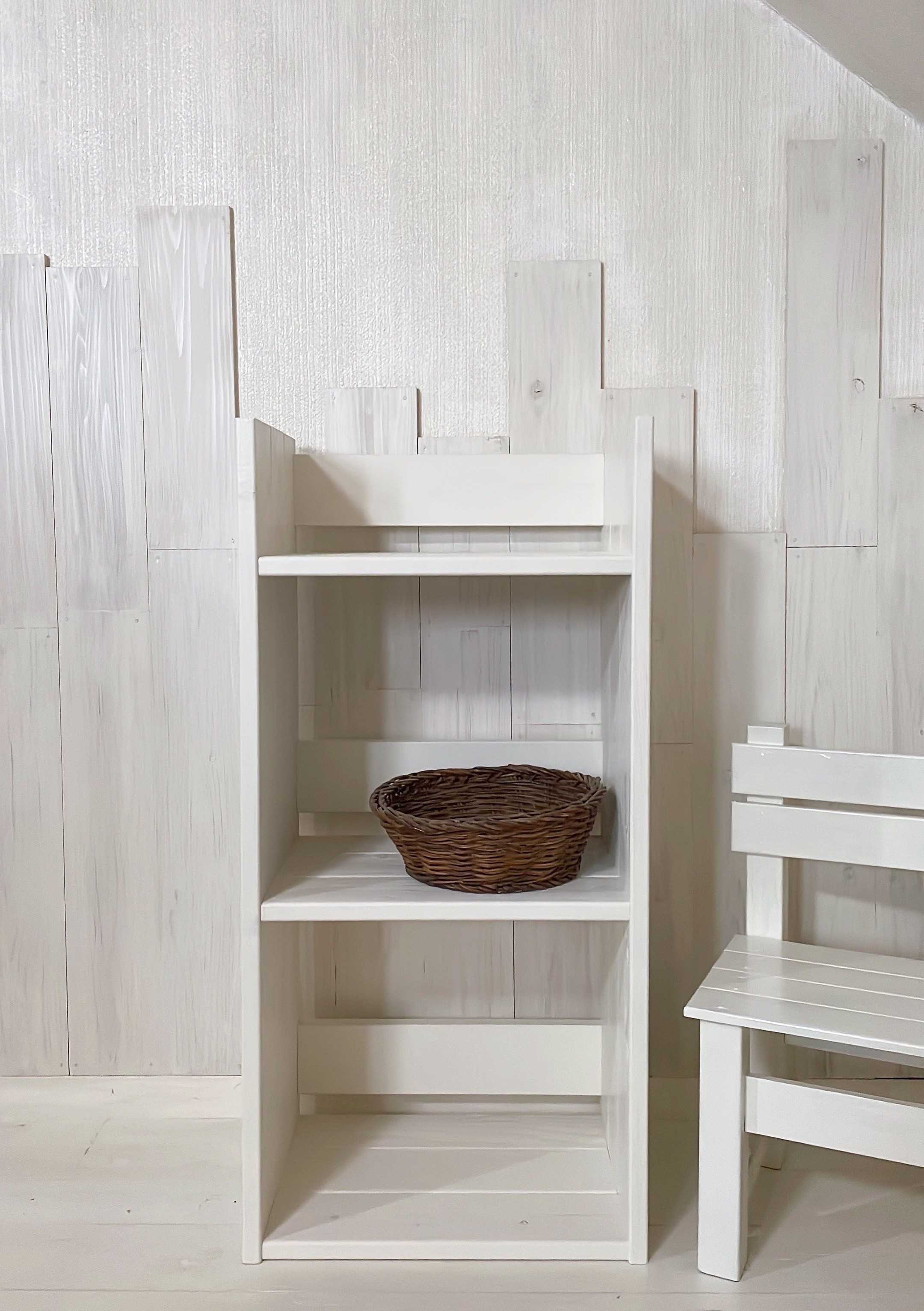 ハンドメイド家具51 ホワイトのスリムラック オーダー製作可