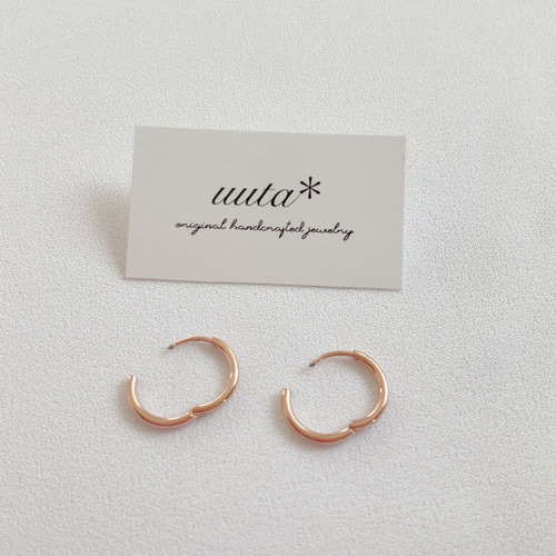 ピンクゴールドフープピアス13mm/つけっぱなしOK 小さめ 細い 金属