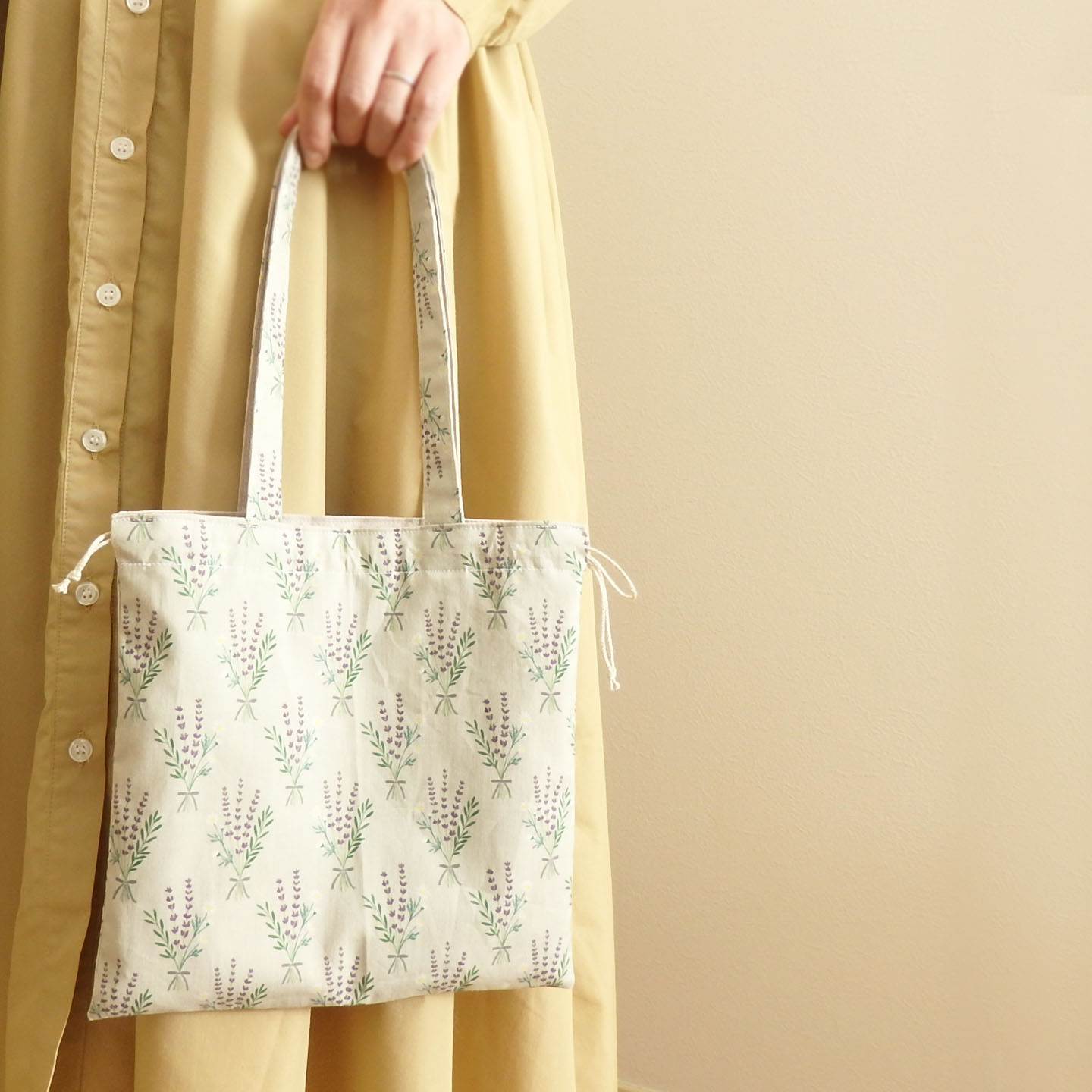 コスメ大好き様♥️オーダーページ③2便になります(’-’*)♪巾着、エコバック 受注生産〉4way ラベンダーのちょっとそこまで♪巾着バッグ