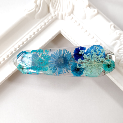 青と水色のドライフラワー達のレジンのヘアクリップ ヘアクリップ