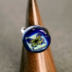 蝶　ガラス工芸家の創作した一点物のガラスの指輪。ｙ1986-452　ガラスリング、ハンドメイド 4枚目の画像