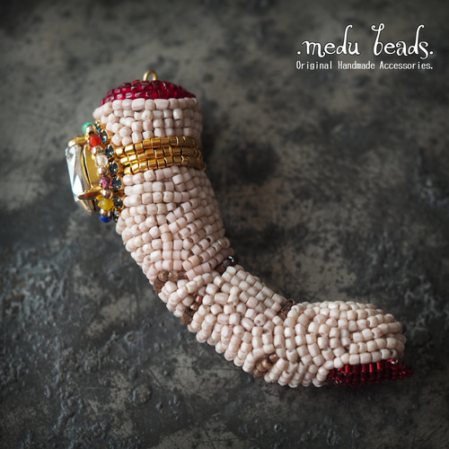 ルパン三世 峰不二子の指ネックレス ネックレス・ペンダント .medu