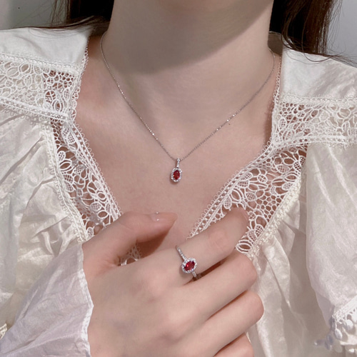 ルビーピアスリングペンダントトップ3点セット ピアス（スタッド・一粒