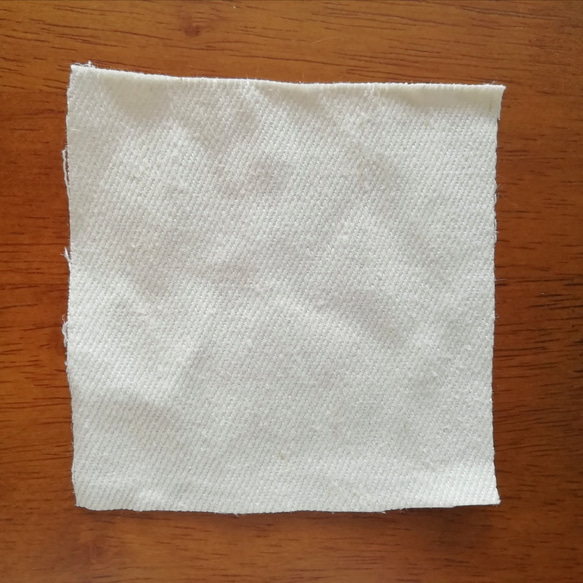 ヘンプコットン サンプル生地 天然の生成色 綾織 / ツイル 10cm角の布 1枚目の画像