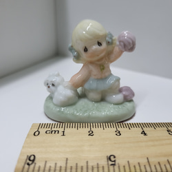 * Vintage Precious Moments Miniature Figurines 第1張的照片