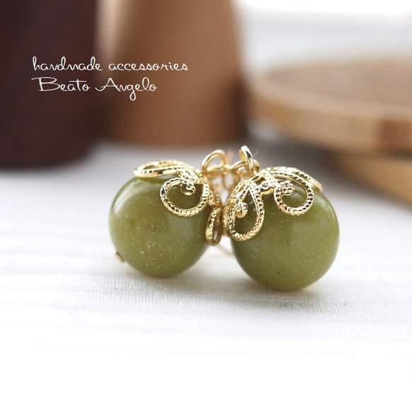 オリーブグリーン ジェード マザーオブパール フープイヤリング オリーブグリーン ジェード マザーオブパール フープイヤリング