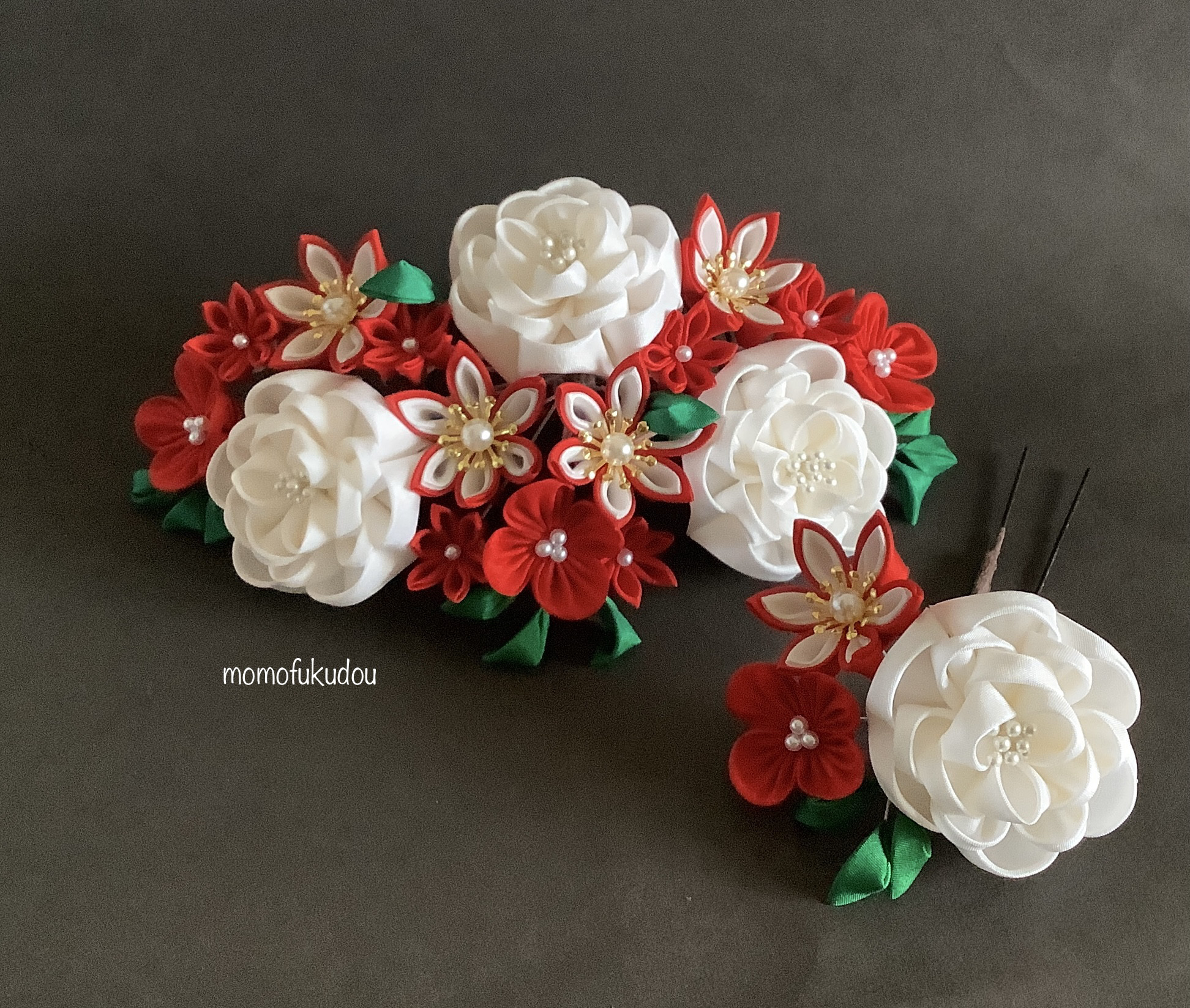 2点セット 成人式　卒業式　ブライダル　つまみ細工の髪飾り