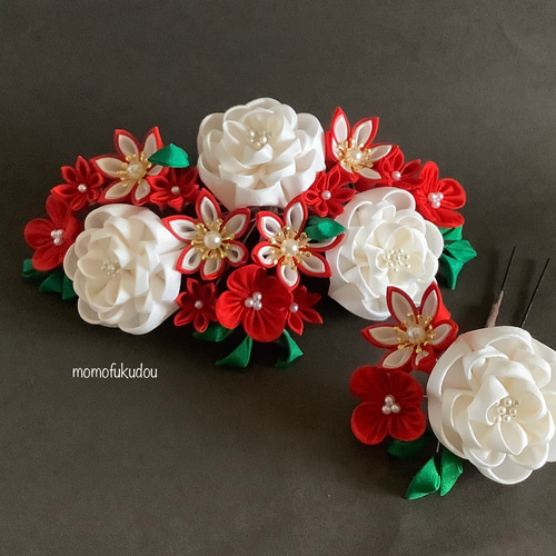 囲み】つまみ細工 髪飾り 1（思い出の1ページを彩る つまみ細工の髪  