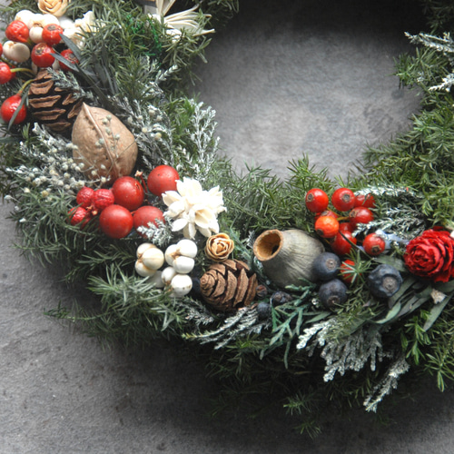 プリザーブドXmasリース✴︎直径約23cm~プリザーブドフラワー~森の