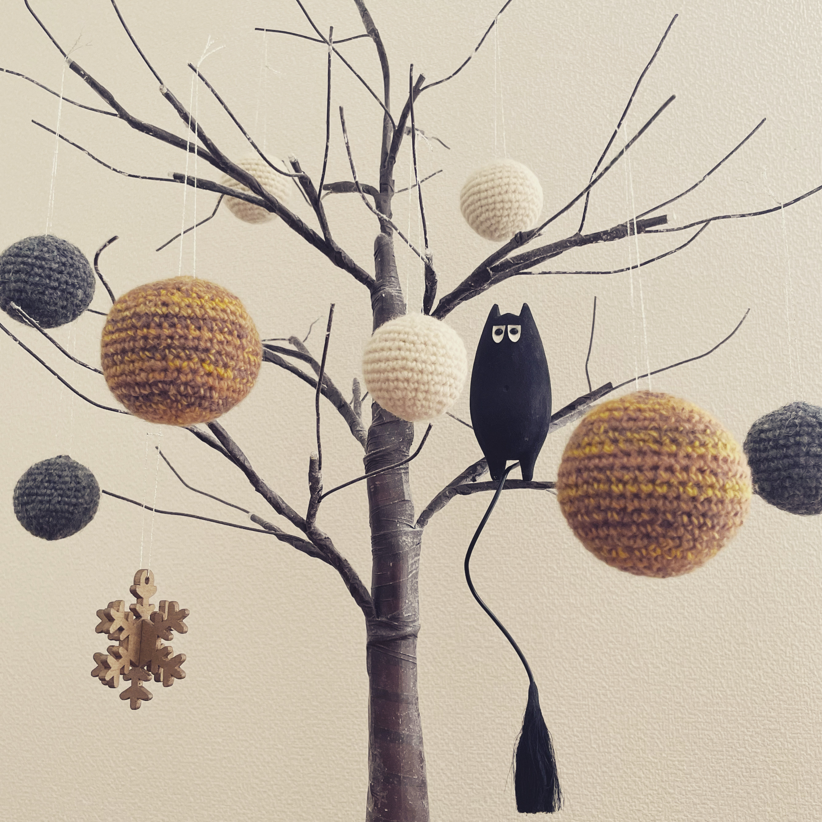 ウールのボールオーナメント【イエロー】