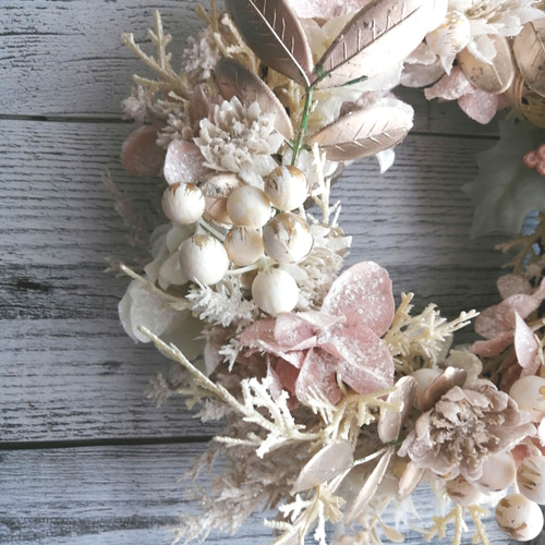 ✴︎豪華クリスマスアレンジ✴︎クリスマスリース　フラワーリース　玄関リース　造花 ✴︎豪華クリスマスアレンジ✴︎クリスマスリース フラワーリース 玄関