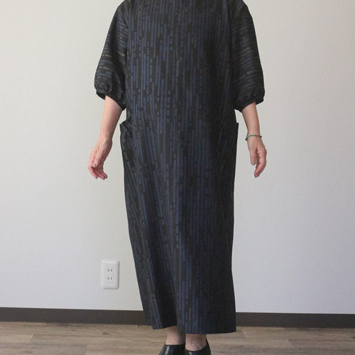 着物リメイク エ霞文泥大島紬タックポケットワンピース ワンピース