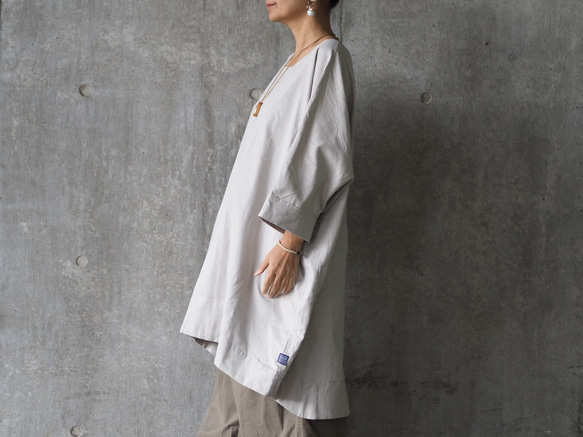 蓬鬆拉絨棉長袍襯衫，附口袋/淺灰色 第15張的照片