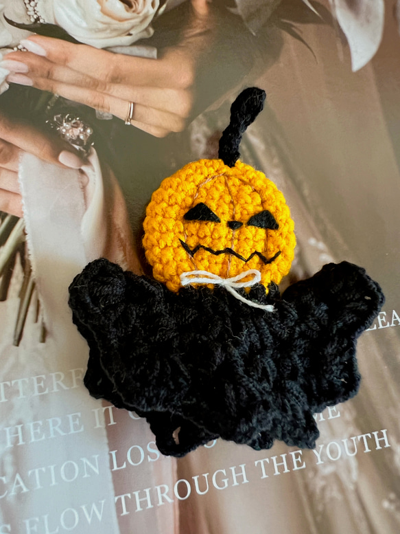 ハロウィン　アイテム　ブローチ ヘアクリップ　仮装グッズ  カボチャ魔法使い　pumpkin ウイザード 2枚目の画像