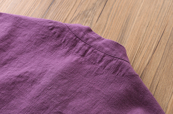 レトロな詰め襟のブラウス 手作りの綿麻シャツ #紫です 6枚目の画像