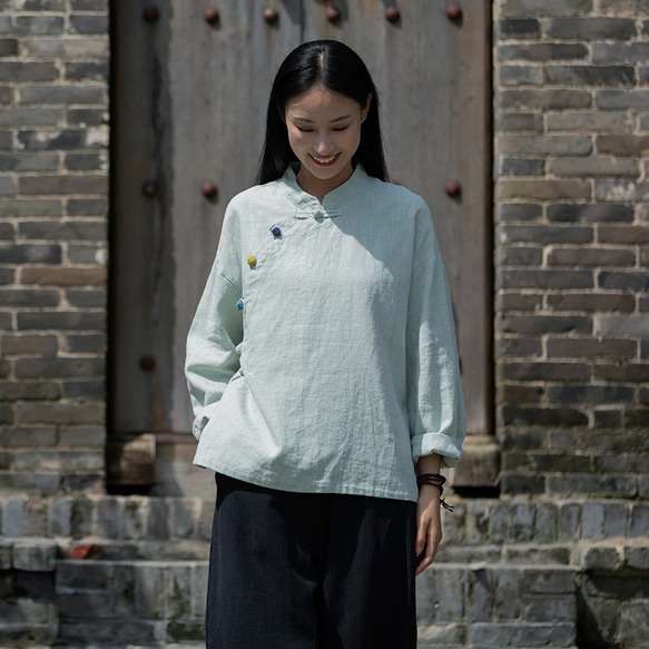 レトロな詰め襟のブラウス 手作りの綿麻シャツ #緑豆色 6枚目の画像