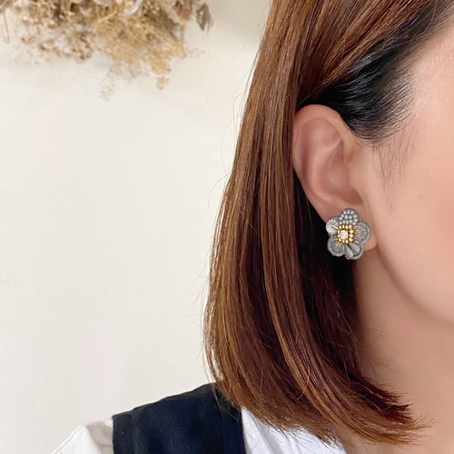 花柄のドロップイヤリング FLOWER DEW EARRINGS(2JE0129)K10 イヤリング｜スタージュエリー