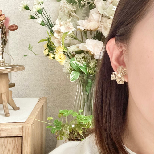 えっぴーさん専用♡かすみ草と蝶々 ピアス イヤリング かすみ草の雫イヤリングorピアス – 宙フェス夜市