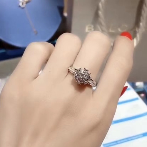 【お値下げ】モアサナイトリング 10ct 17号 大粒 豪華 指輪 モアサナイト K10 リング