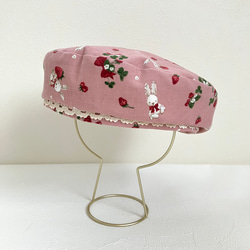 うさぎと苺のコーデュロイベレー帽（ピンク）　ベビー・キッズ 1枚目の画像
