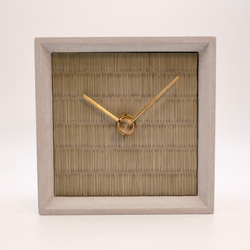 シンプルなアナログ置き時計　畳　い草　コンクリート　 3枚目の画像